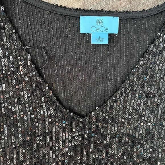 CeCe Sequined V-Neck Cap-Sleeve Black Blouse-Size Large - Picture 4 of 6